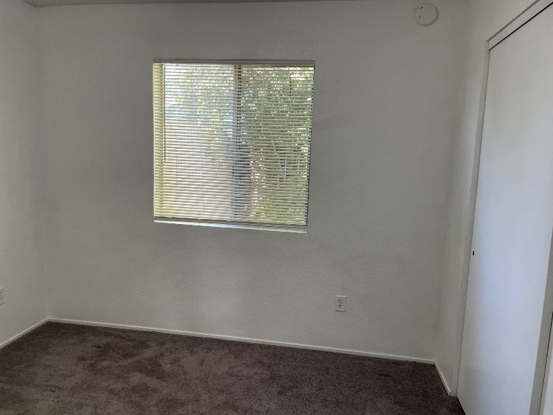 Building Photo - 1383 Hobart Dr