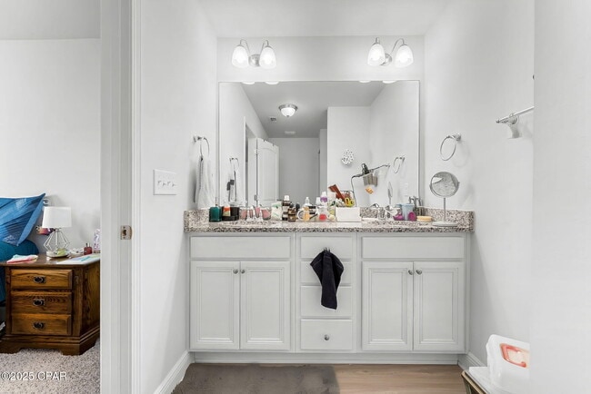 Building Photo - 7470 Shadow Lake Dr