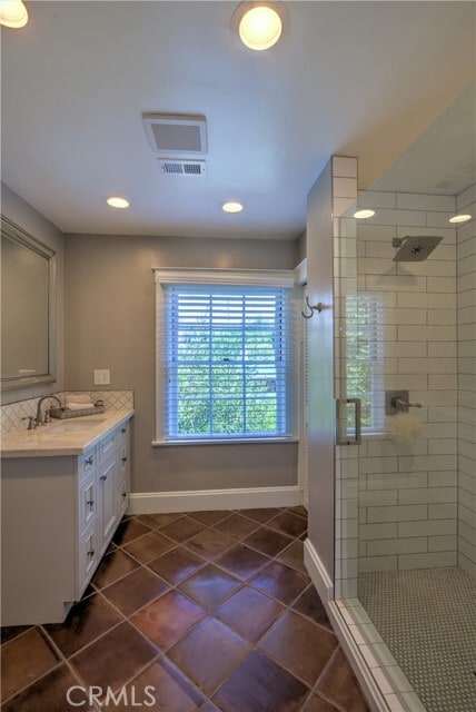 Building Photo - 1205 W Highland Ave