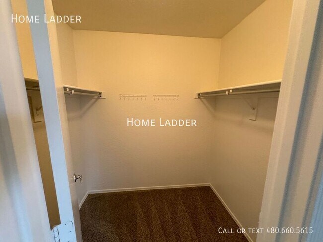 Building Photo - 44871 Gavilan Dr