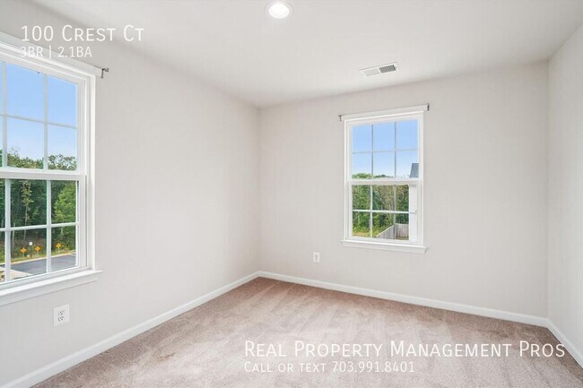 Building Photo - 100 Crest Ct