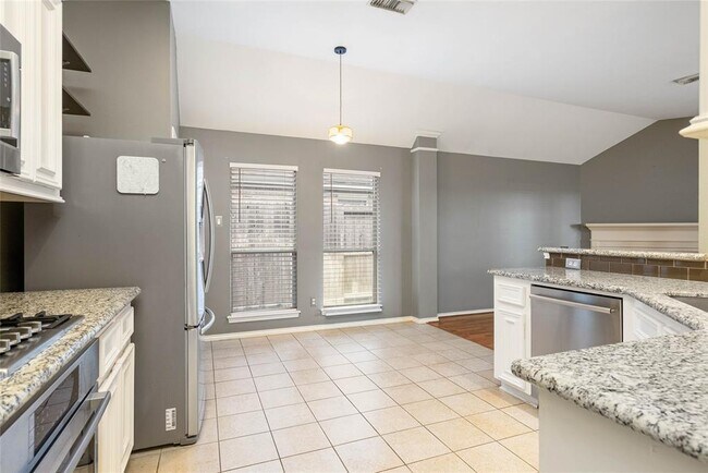 Building Photo - 21506 Willow Glade Dr