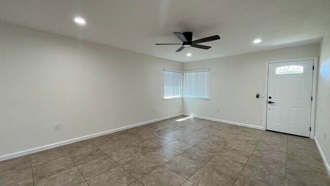 Building Photo - 81683 De Plata Ave