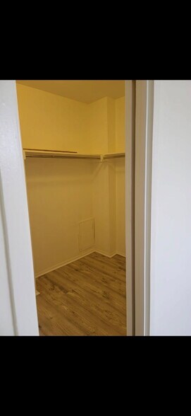 Building Photo - 501 Slaters Ln