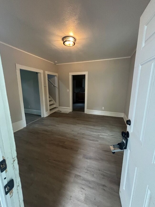 Building Photo - Beautiful 4BD 2Bath Home