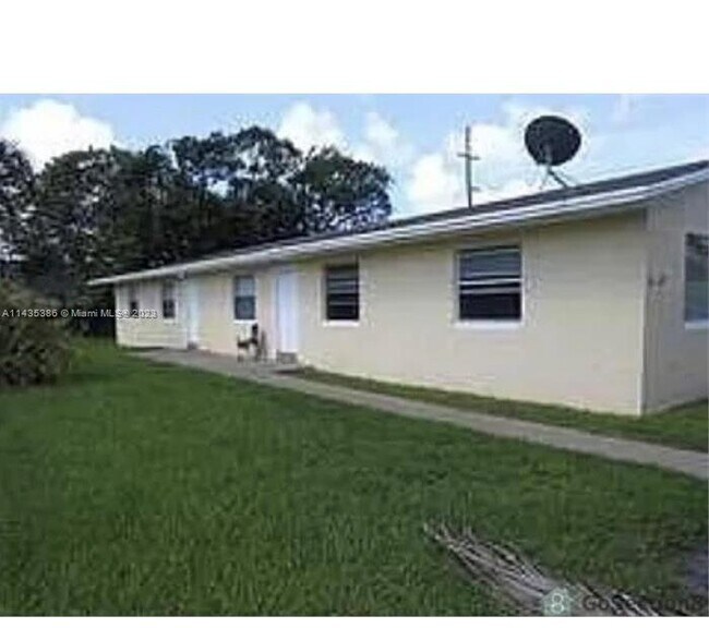 Building Photo - 6338 Polk St