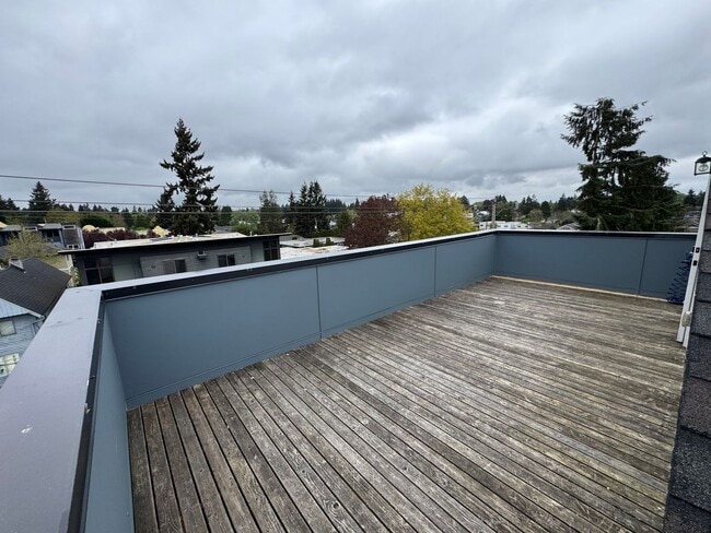 Building Photo - 2bd/1.75bs Seattle Townhouse