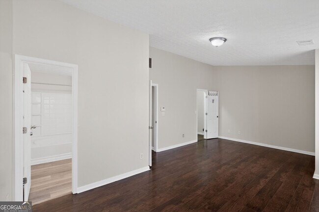 Building Photo - 2764 Vining Ridge Terrace