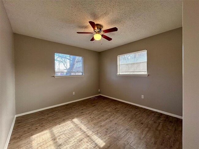 Building Photo - 10409 Golden Meadow Dr