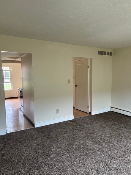 Building Photo - 4677 Tarryton Ct S