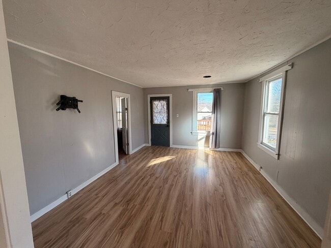 Building Photo - Three Bedroom Affordable Home for Rent in Bradford PA!