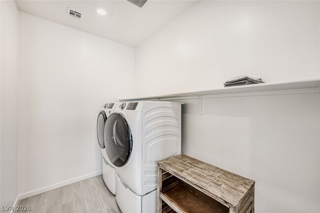 Building Photo - 1579 Hopeful Lark Ln