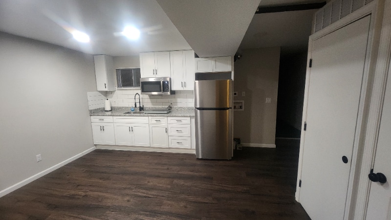 Building Photo - 3512 Holmes Ave