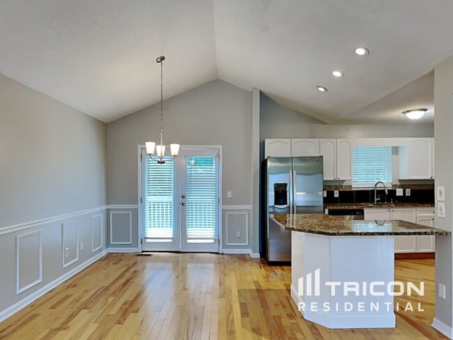 Building Photo - 5922 Graywood Cir SE