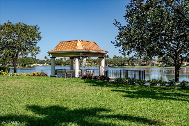 Building Photo - 4949 Kingston Way