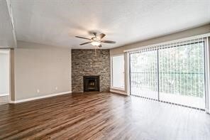 Building Photo - 2822 S Bartell Dr