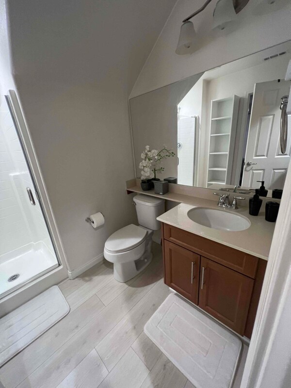 Building Photo - 1 1st St