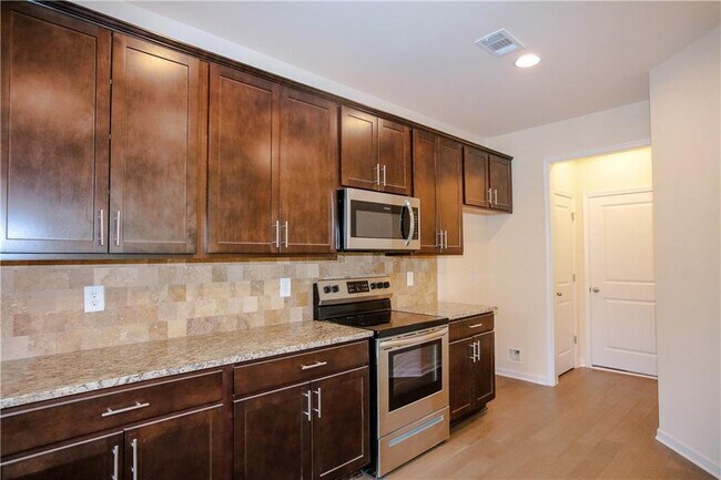 Building Photo - 4295 Almanor Cir