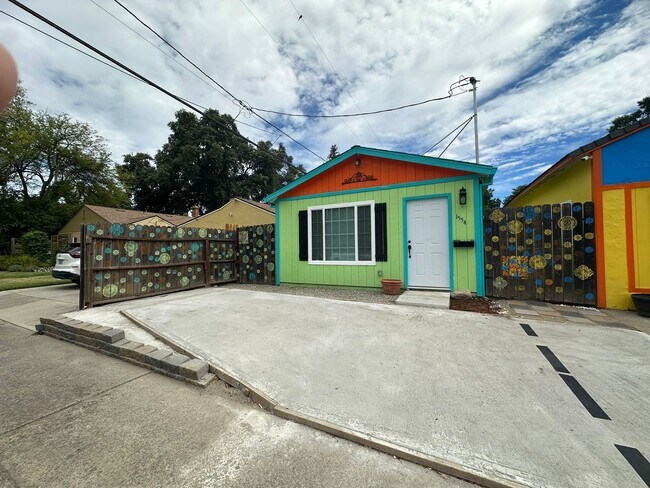 Building Photo - 1544 Maryland Ave