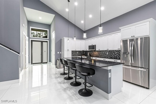 Building Photo - 4029 2nd Ave SE