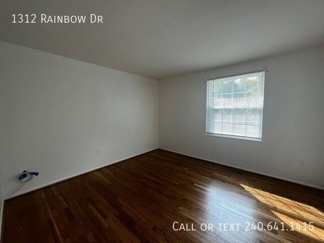 Building Photo - 1312 Rainbow Dr