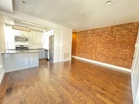 Building Photo - 4 bedroom in Brooklyn NY 11226