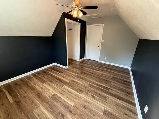 Building Photo - 2011 Windroe Dr