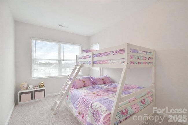 Building Photo - 114 Isleworth Ave