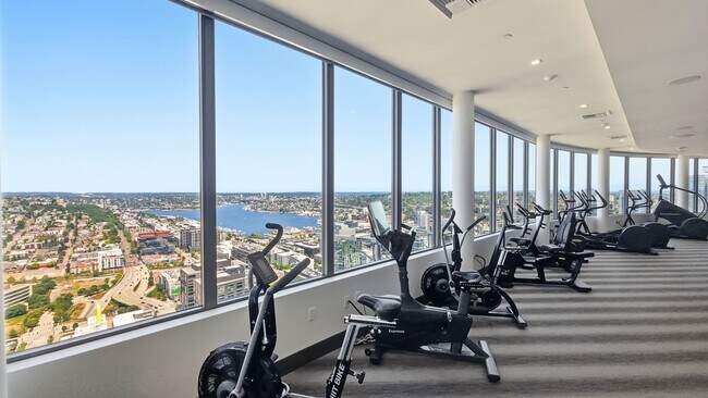 Building Photo - Luxury 1 Bed • 1 Bath at Spire Condominiums