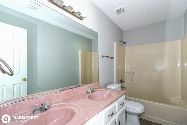 Building Photo - 5336 Timber Ridge Dr, Memphis, TN 38141