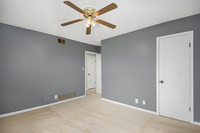 Building Photo - 5924 Walraven Cir