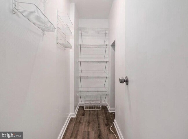 Building Photo - 1468 Lowell Ct