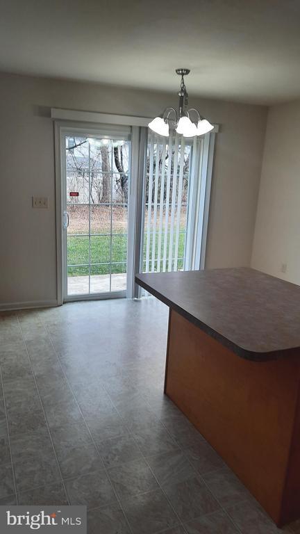 Building Photo - 417 Mercury Dr