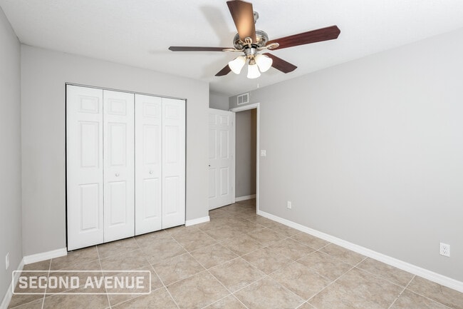 Building Photo - 1312 Vancouver Ave SE