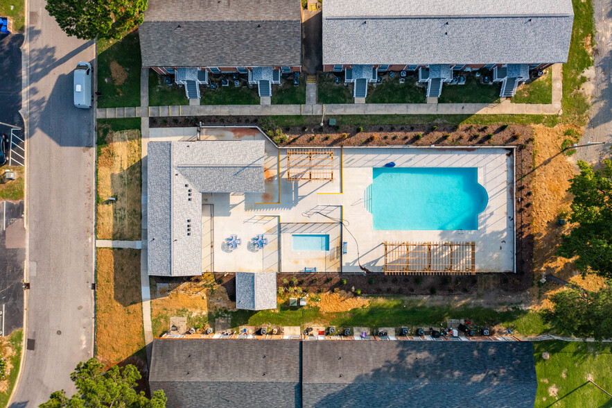 Building Photo - Harbor Pointe Apartments