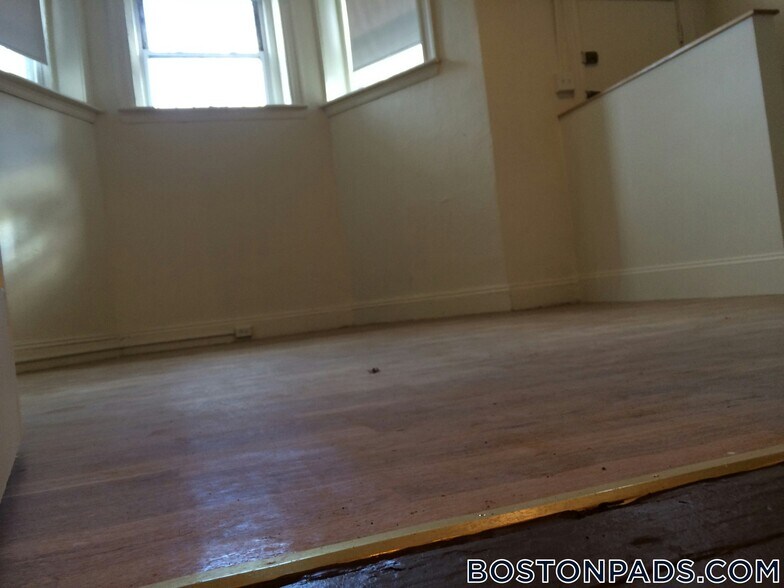 Building Photo - 1173 Boylston St
