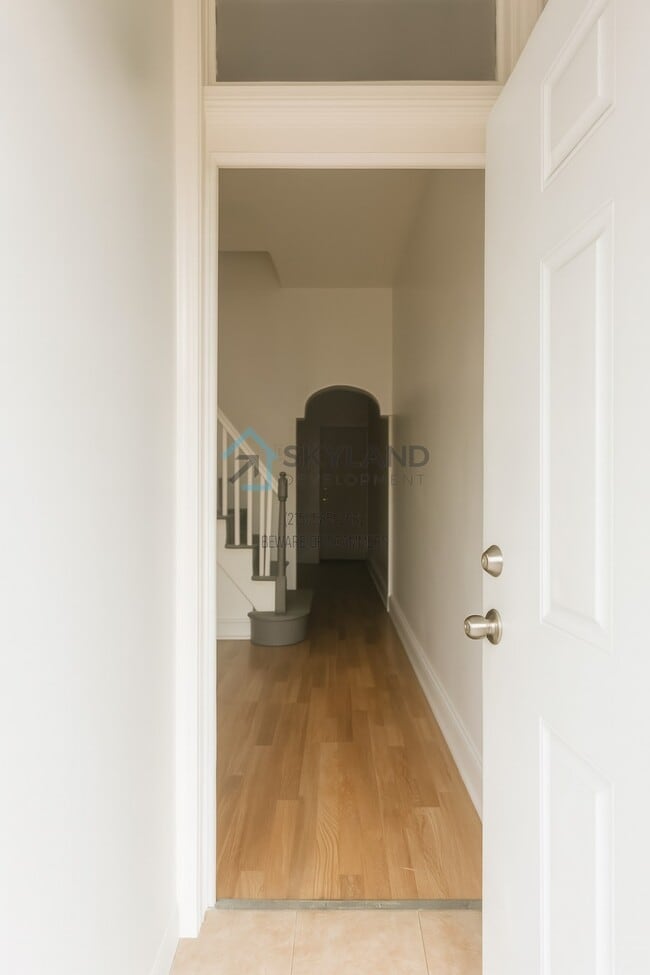 Primary Photo - 3424 N Sydenham St