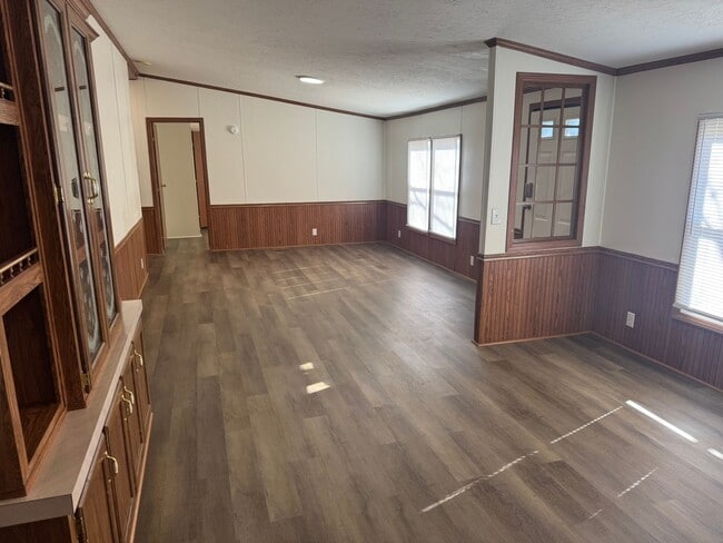 Building Photo - 3 Bedroom 2 Bathroom Home in Johnson City, TN