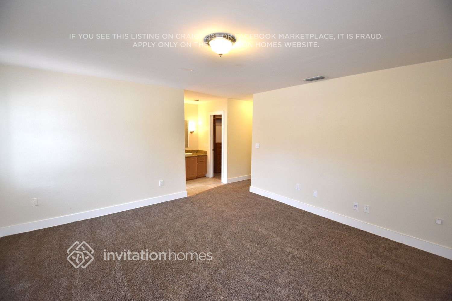 Building Photo - 16501 NW 84th Ct