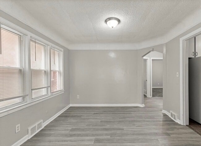 Building Photo - 4268 Cortland St