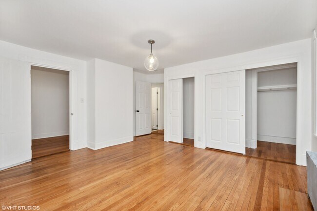 Building Photo - Stylishly Renovated 3 Bedroom 2 bathroom House