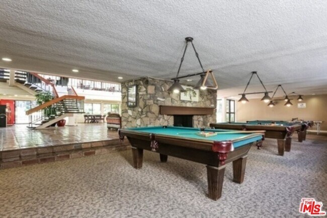 Building Photo - 7765 W 91st St