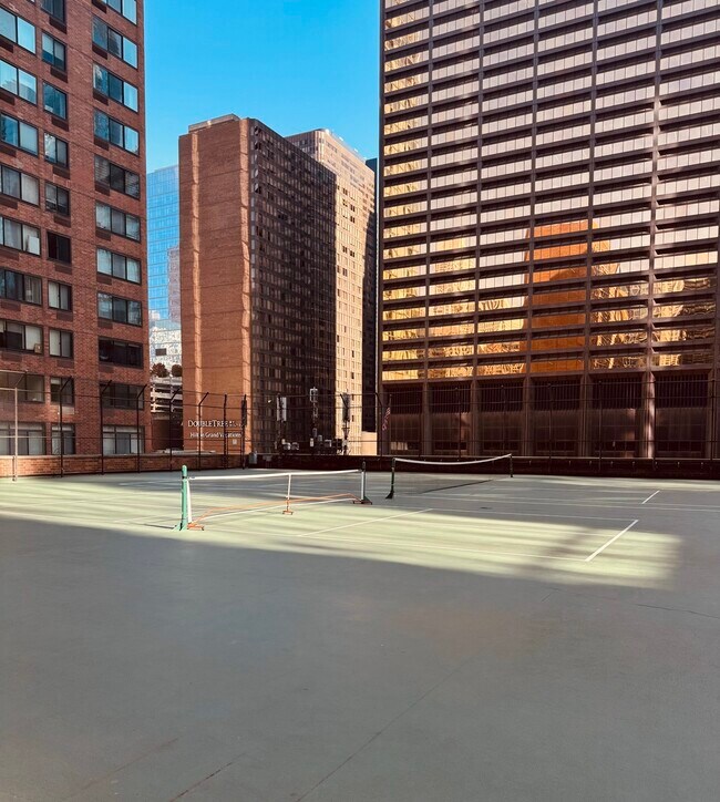 Building Photo - 211 E Ohio St