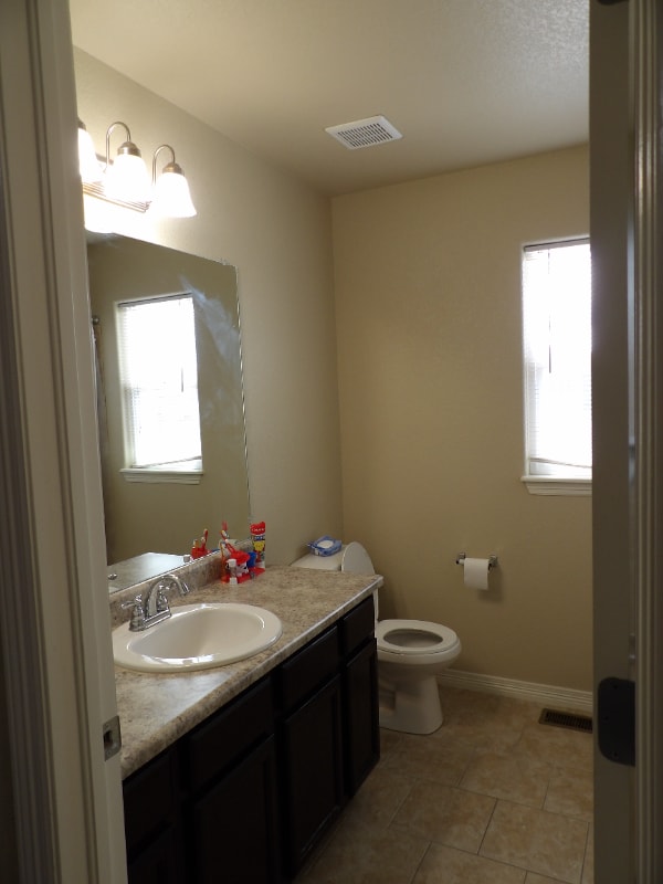 Building Photo - 6127 Journey Dr