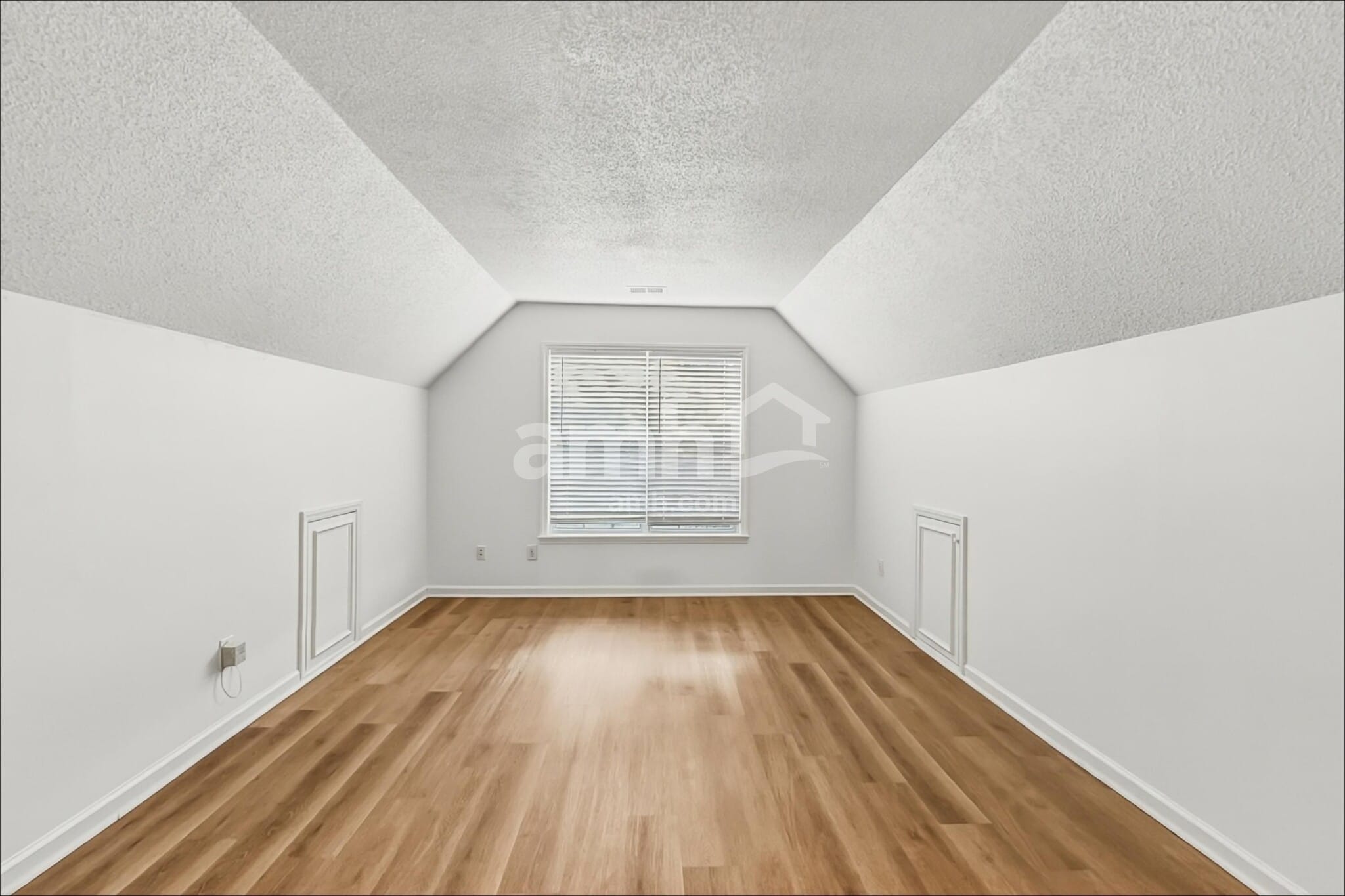 Building Photo - 1600 Glenn Meade Dr