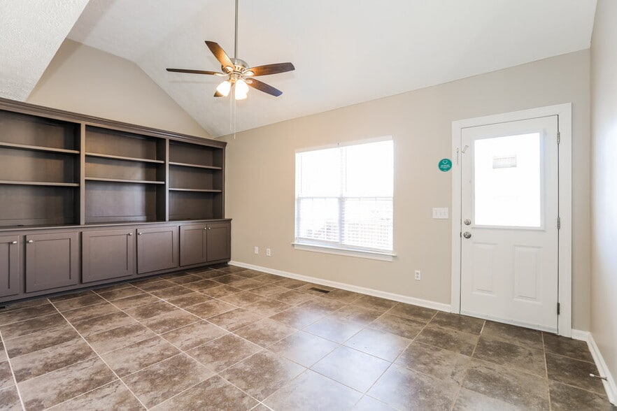 Building Photo - 1774 N Cove