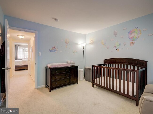 Building Photo - 1471C N Van Dorn St