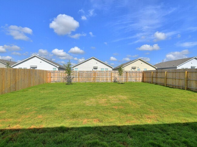 Building Photo - 4 BR/2.5 BA - 1874 SF in San Antonio - WATERWHEEL!!!