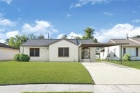 Building Photo - 3626 Yosemite St