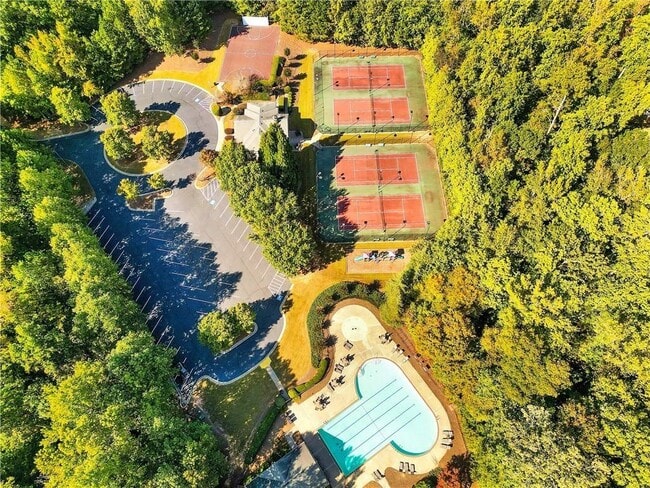 Building Photo - 5555 Holly Springs Dr